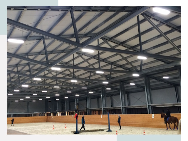 Строительство конных манежей от 617 руб в Астрахань
