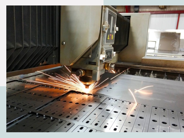 Лазерная резка металла в Астрахани от 617 руб.